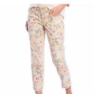 🆕 Code Bleu Lover Flex Crop Fray Hem Jeans